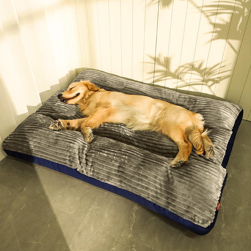 PurrClean Washable Pet Bed — Easy-Clean Comfort Mat