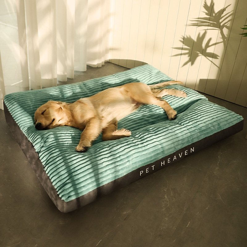 PurrClean Washable Pet Bed — Easy-Clean Comfort Mat
